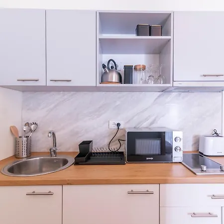 Jevrejska-central * 노비사드