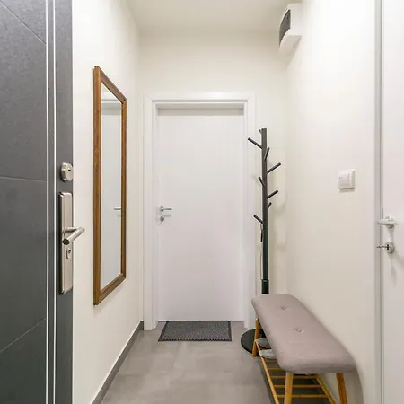 Jevrejska-central 아파트 *